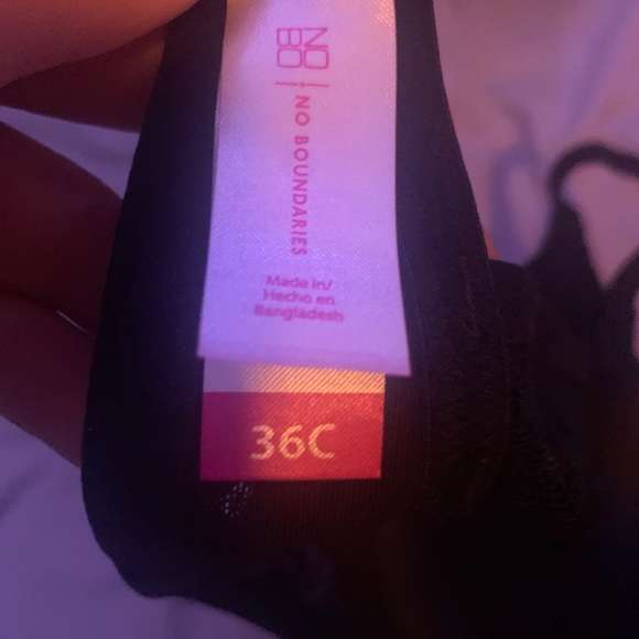 Lace bra - Picture 3 of 3